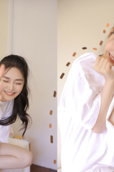 美女胸脯